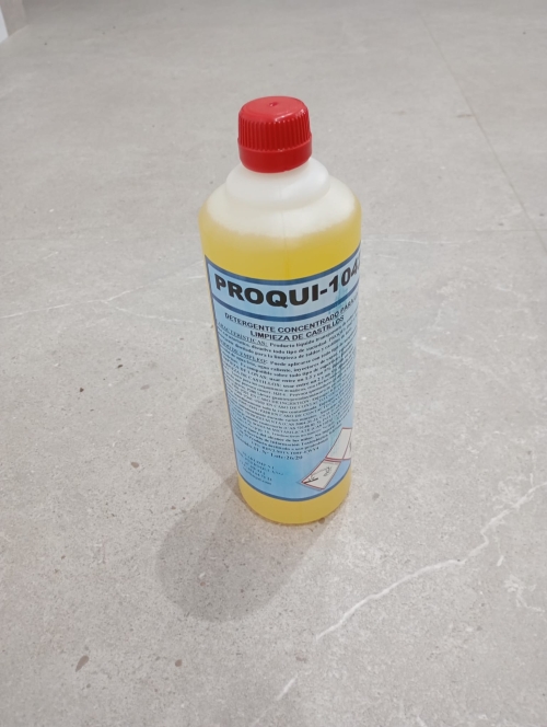 Detergente concentrado para la limpieza de castillos y lona de PVC